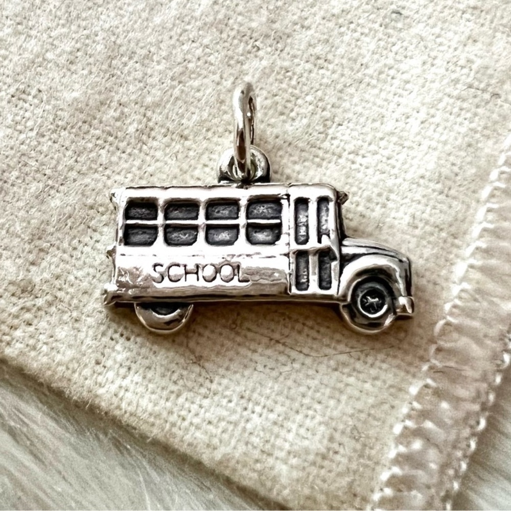 Rare retired James Avery School Bus charm (loop not cut) - Picture 3 of 8